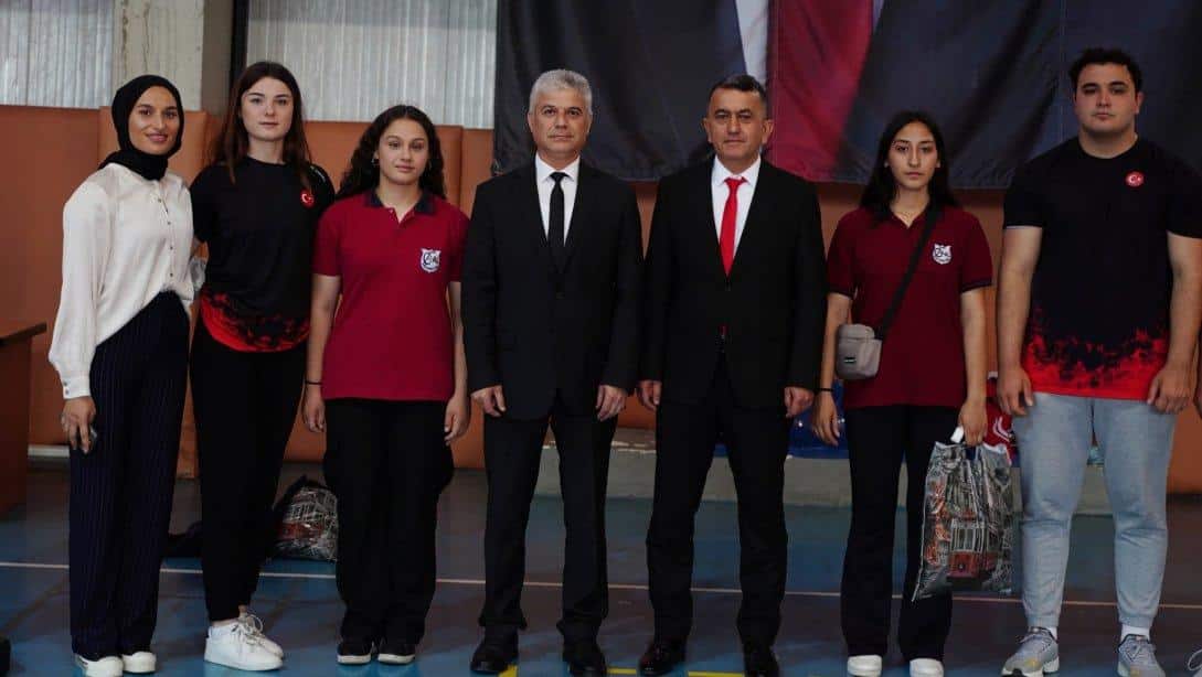 19 MAYIS ATATÜRK'Ü ANMA GENÇLİK VE SPOR BAYRAMI KUTLANDI.